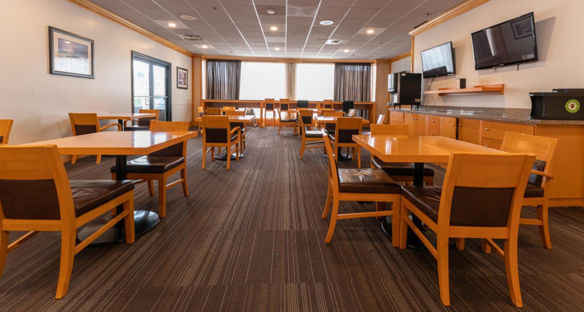 Prestige Oceanview Hotel Принц Рупърт Екстериор снимка